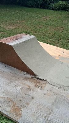 @tree_mouse_fb: Backyard diy spot part 1 #fbparks #fingerboard