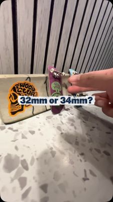 @0biro: 32mm or 34mm? @woodclub_fingerboarding #fingerboard #fingerboarding #fingerboardtricks…